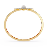 568